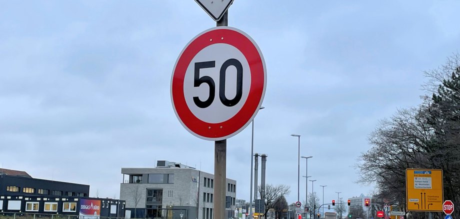 Auf der Ringstraße wurde die Geschwindigkeit von 60 auf 50 Stundenkilometer herabgesetzt